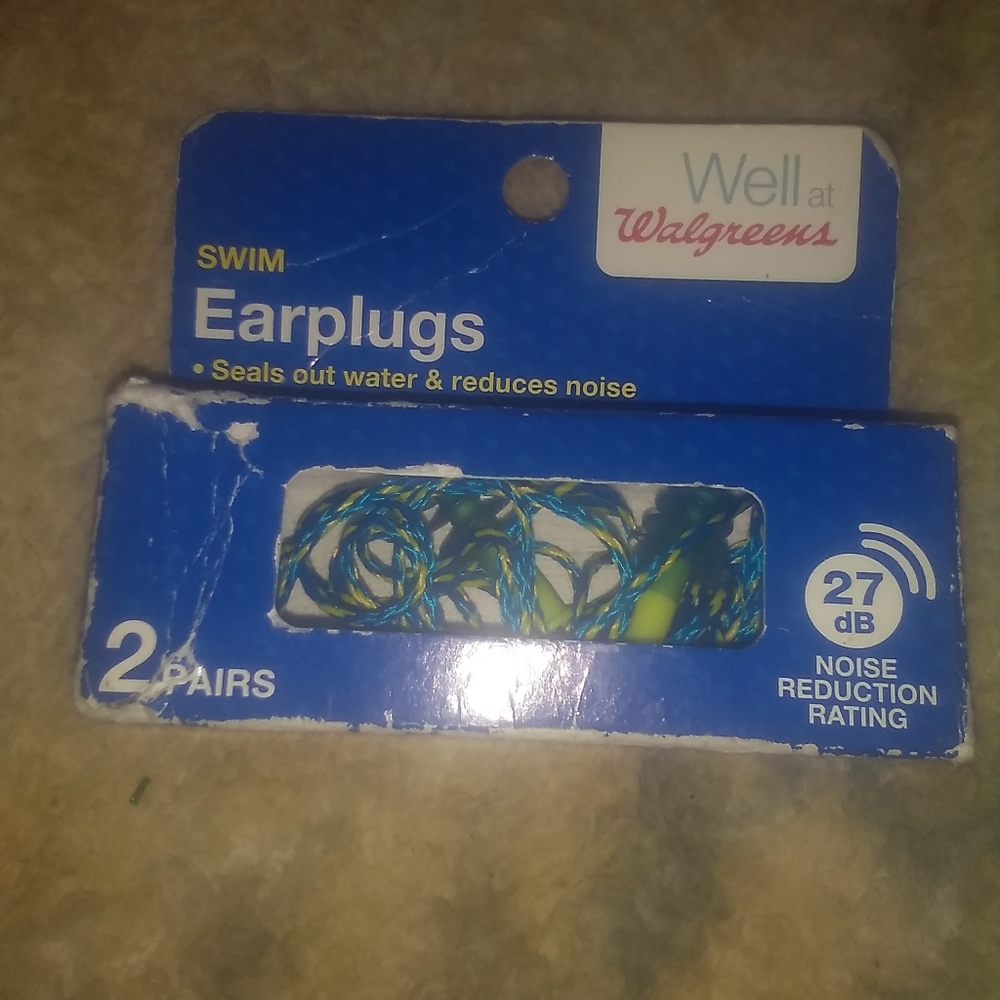 Swim earplugs